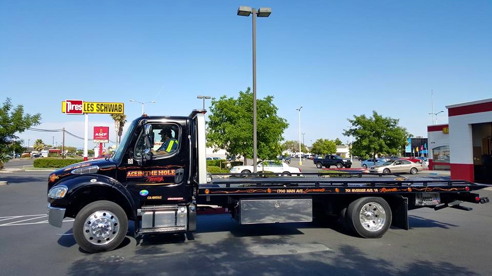 When you call Ace in the Hole Towing, you get the best tow trucks in the business. We have dispatchers standing by to help, and drivers who are ready to get you the help you need.