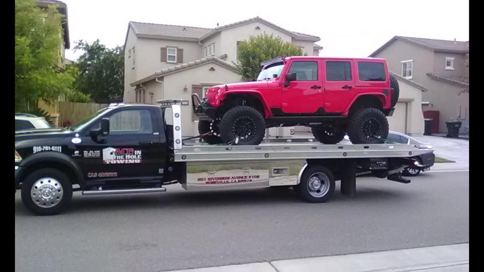 Towing service by Ace in the Hole Towing is available 24 hours a day, 365 days per year. Our fleet of flatbed tow trucks are always ready to help with all roadside emergencies.
